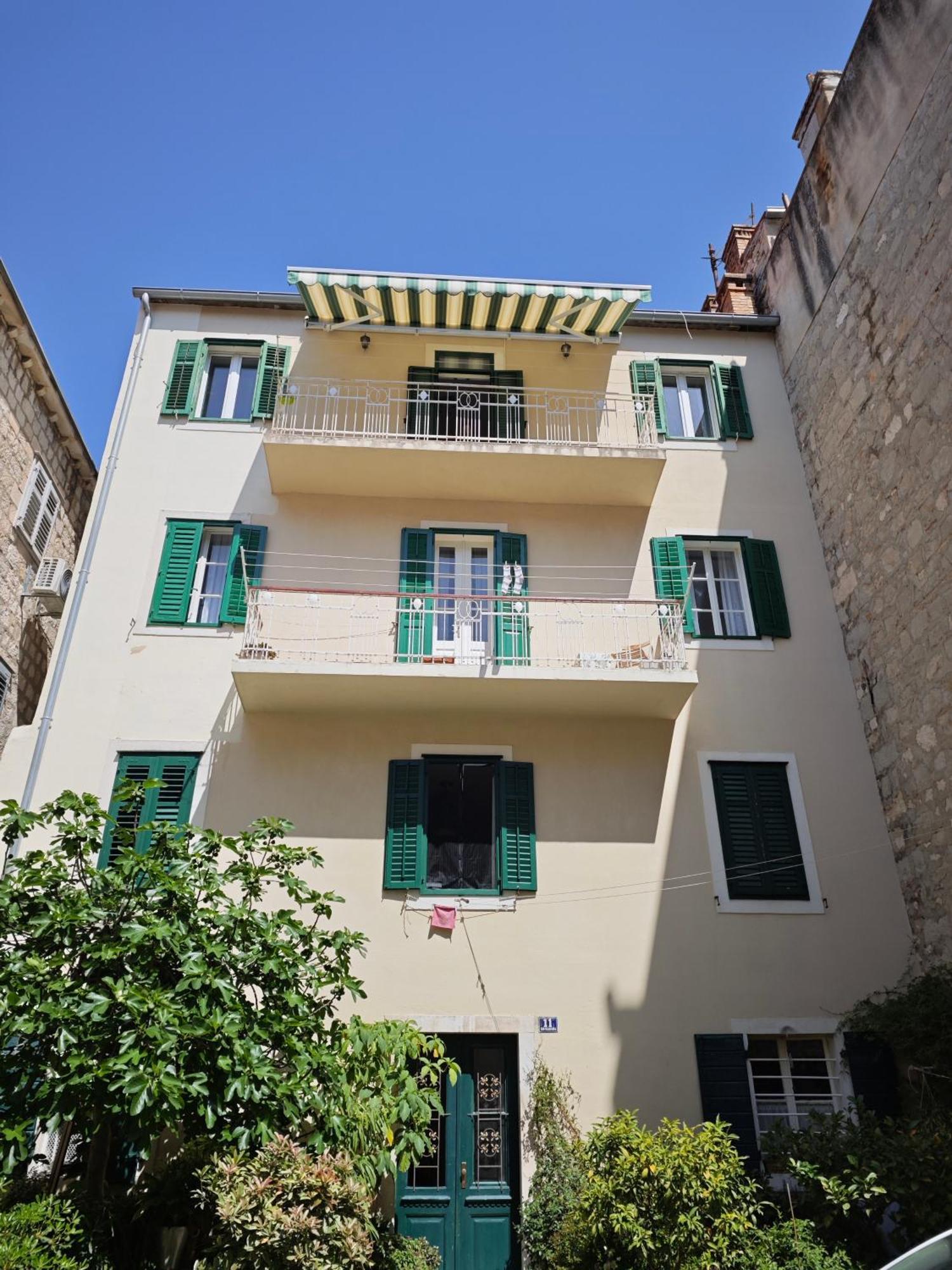 Apartment Central Old Town With Private Indoor Garage Parking Split Ngoại thất bức ảnh