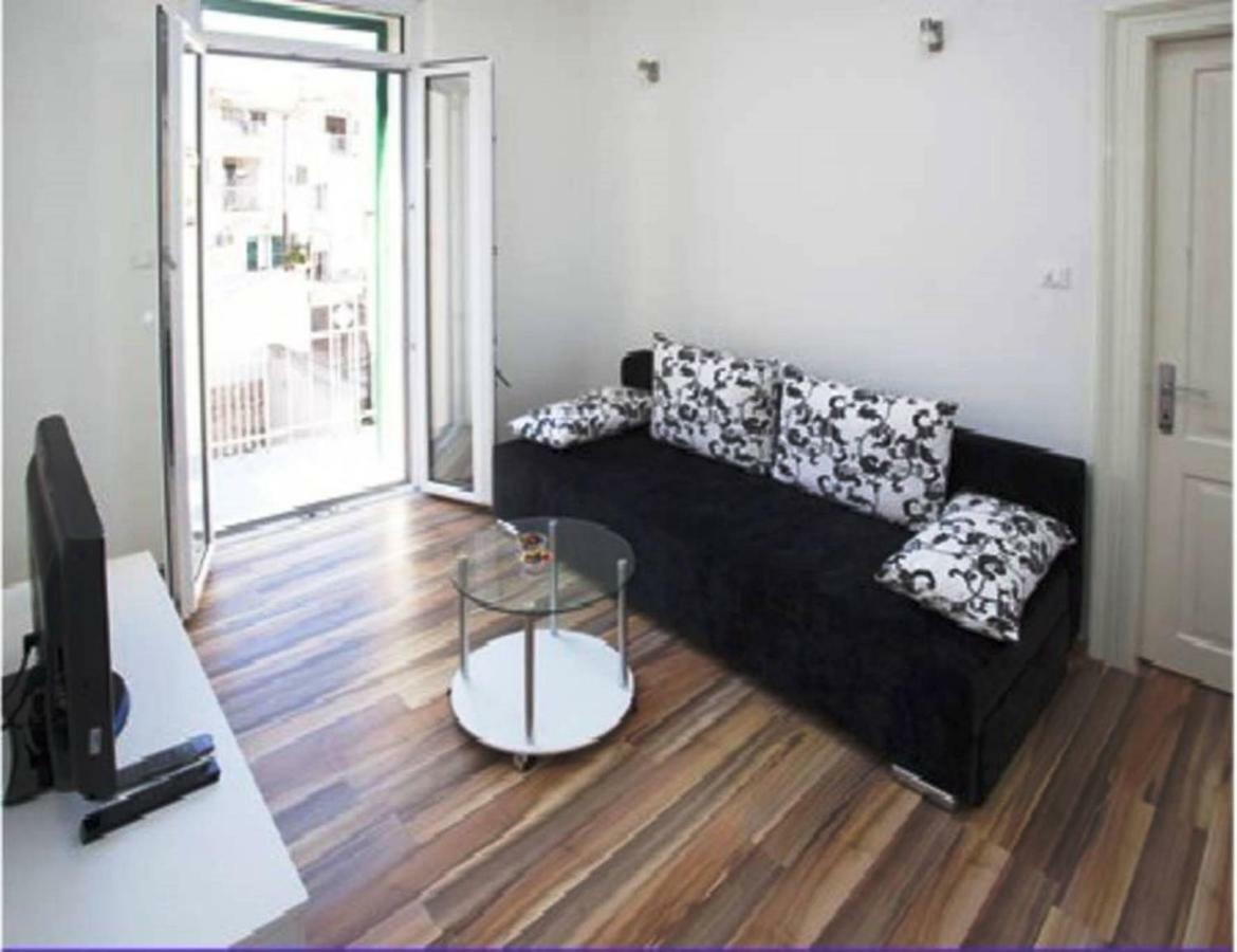 Apartment Central Old Town With Private Indoor Garage Parking Split Ngoại thất bức ảnh